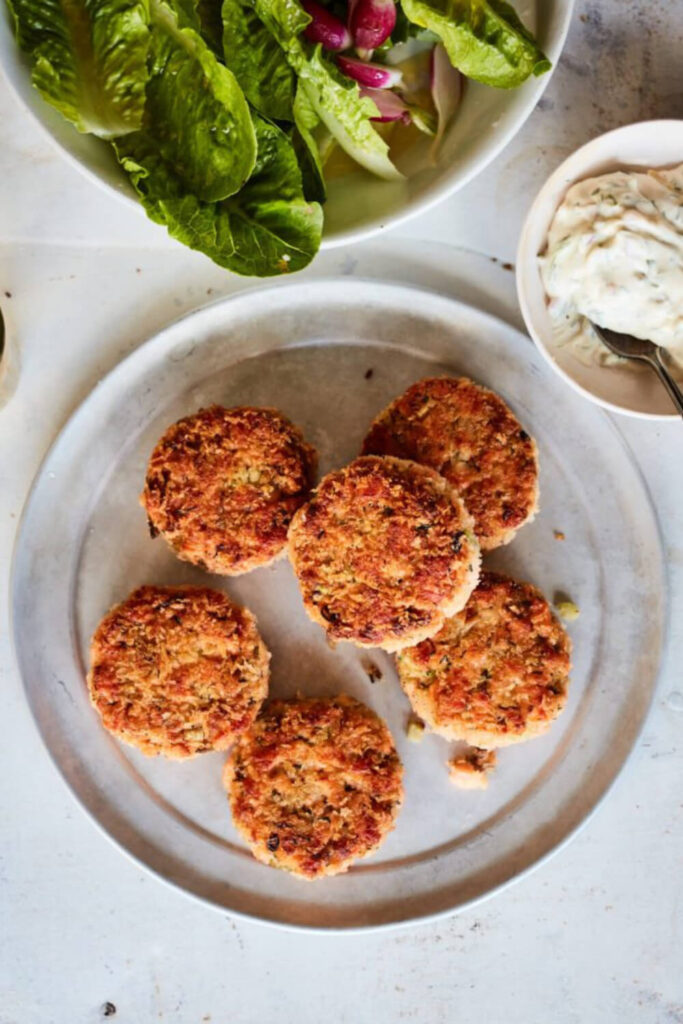 salmon cakes with fresh salmon